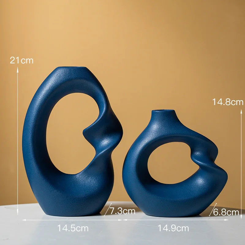 Vaso de Cerâmica Minimalista – Elegância na Simplicidade