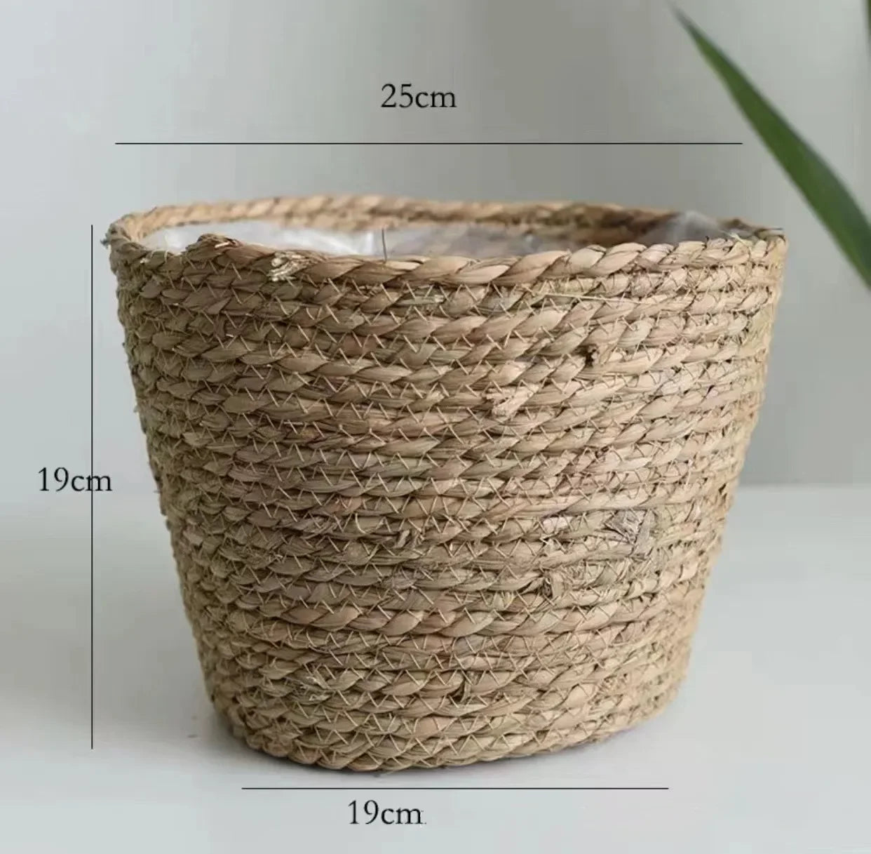 Cesto de Rattan Natural Redondo – Organização com Charme Artesanal